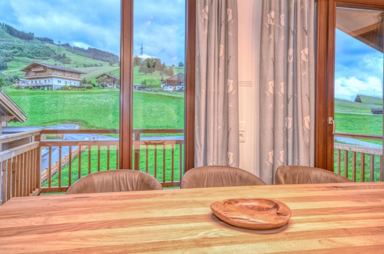 Ski-In Ski-Out Chalet Maiskogel "Bergli" - By Alpen Apartments Kaprun Exterior photo