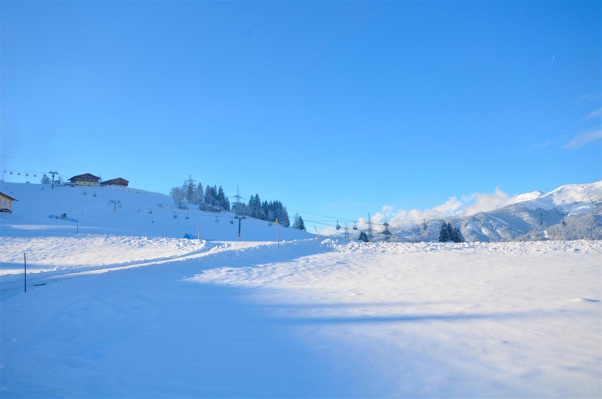 Ski-In Ski-Out Chalet Maiskogel "Bergli" - By Alpen Apartments Kaprun Exterior photo